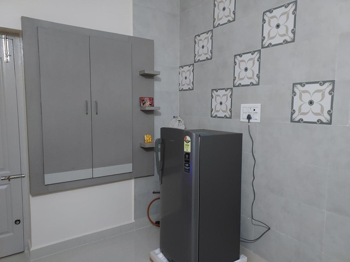 Srirangam Service Apartment Tiruchirappalli Exteriör bild