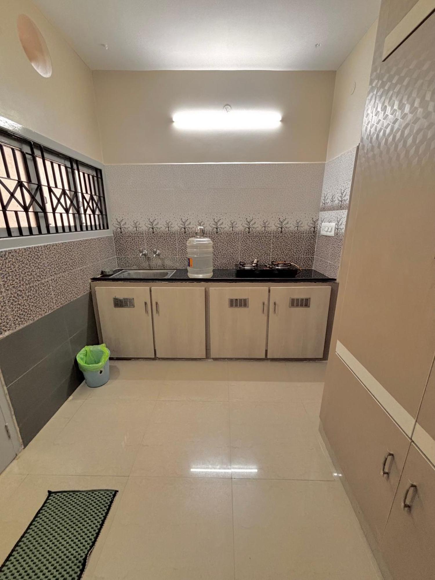 Srirangam Service Apartment Tiruchirappalli Exteriör bild
