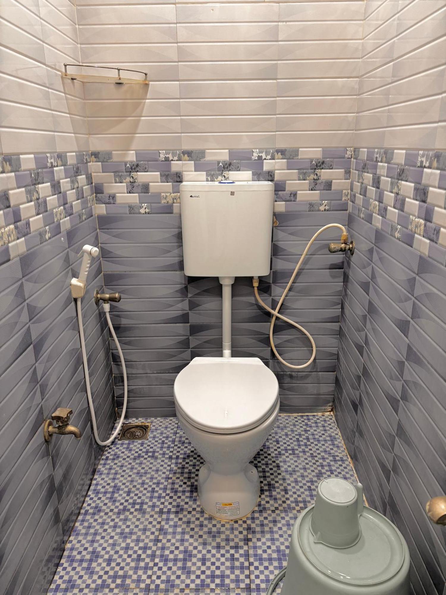 Srirangam Service Apartment Tiruchirappalli Exteriör bild